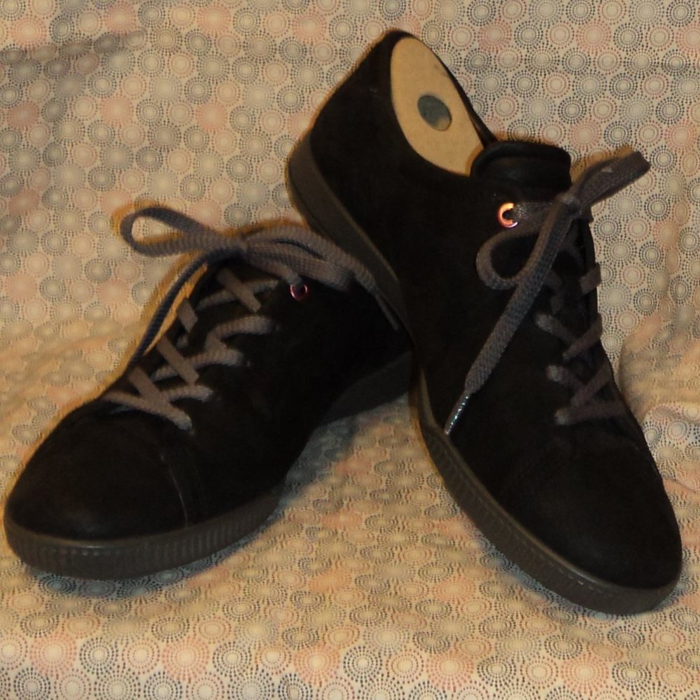 Ecco Women's Size 42 EU (11US) Black Suede Shoes Flats Lace Up